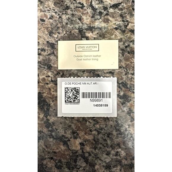 Louis Vuitton Ostrich Leather Wallet Card Organizer N99891 w/ Box VWG 31640 - Picture 8 of 8